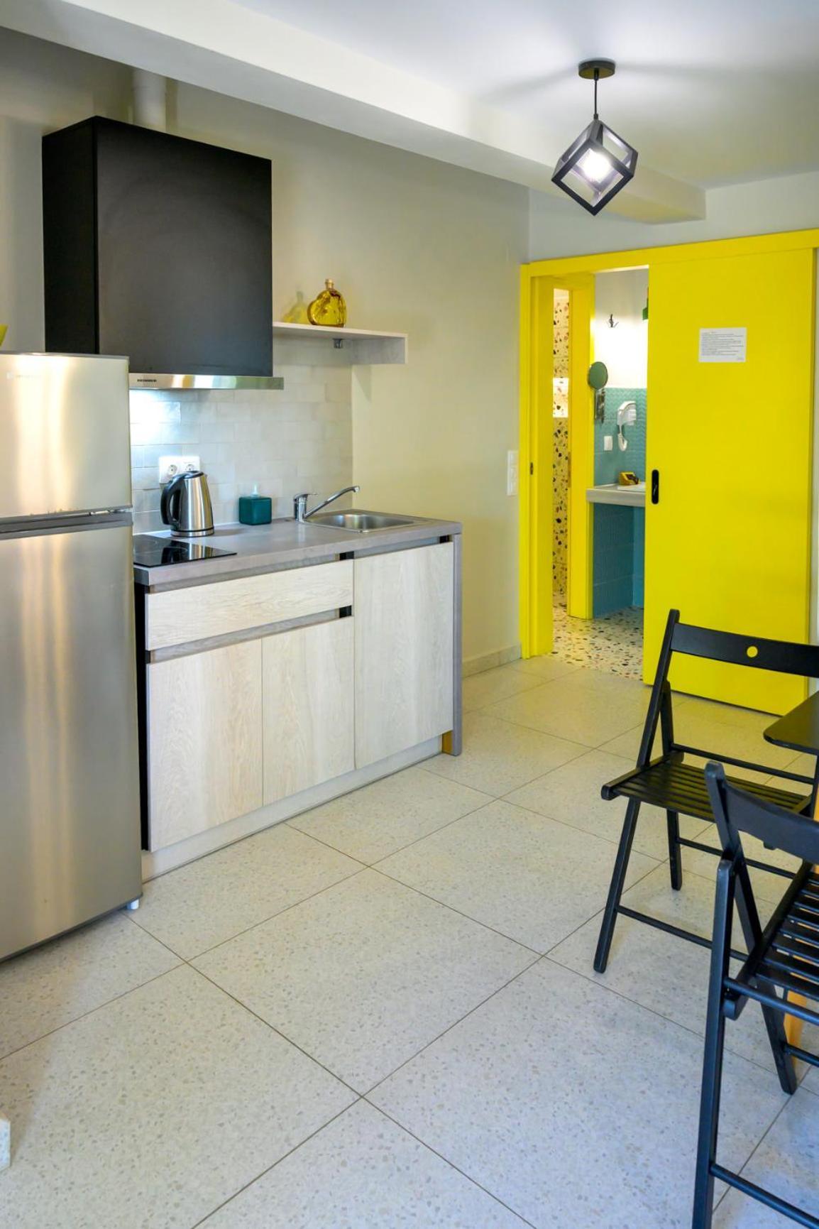 Bikini Apartments Kariotai Екстер'єр фото